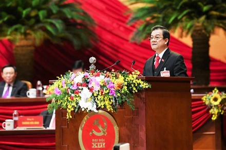 Đồng chí Lê Hồng Quang, Ủy viên Trung ương Đảng, Phó Chánh án Thường trực Tòa án nhân dân tối cao trình bày tham luận. Ảnh: tuấn anh - DUY LINH