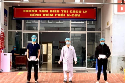 Ba ca Covid-19 khỏi bệnh, trong đó có hai nhân viên sân bay Vân Đồn