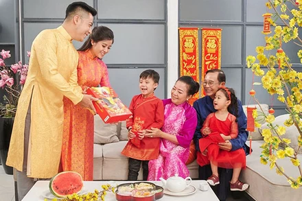 Lễ Tết nhà bố mẹ vợ