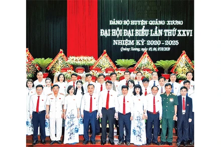 Ban Chấp hành Ðảng bộ huyện Quảng Xương khóa 26.