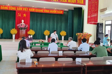 Ủy ban nhân dân thành phố Tuy Hòa họp khẩn bàn biện pháp chống dịch trên địa bàn.