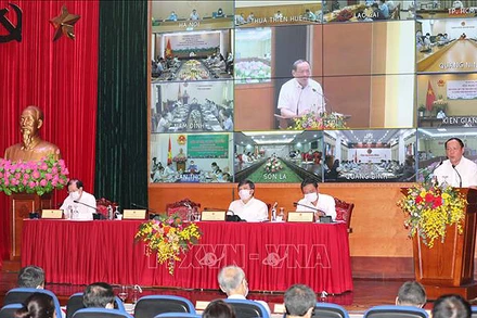 Bộ trưởng Bộ Văn hóa, Thể thao và Du lịch Nguyễn Văn Hùng phát biểu tại điểm cầu Hà Nội. (Ảnh:TTXVN) 