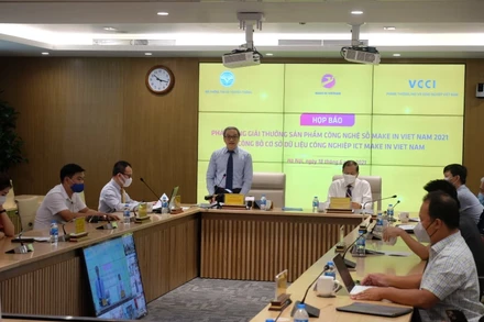 Lễ phát động Giải thưởng "Sản phẩm công nghệ số Make in Vietnam" năm 2021. Ảnh: Báo Tin tức.