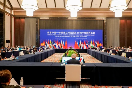 Hội nghị đặc biệt Bộ trưởng Ngoại giao ASEAN - Trung Quốc.