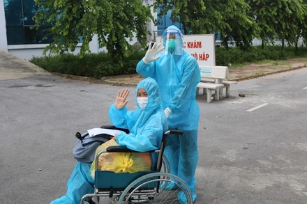 Bệnh nhân khỏe mạnh xuất viện chiều 22-6.