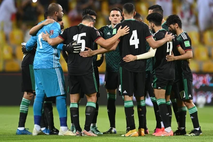 UAE được đánh giá cao hơn tuyển Việt Nam nhưng đội chủ nhà đang chịu áp lực cực lớn trước cuộc thư hùng với thầy trò Park Hang Seo. (Ảnh: UAEFA)