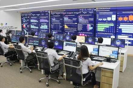 Chính phủ số gắn kết chặt với chuyển đổi số và xây dựng đô thị thông minh, bảo đảm an toàn, an ninh mạng và chủ quyền số quốc gia. (Ảnh minh họa).