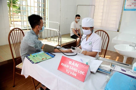 Tỉnh Vĩnh Phúc tăng cường khám sàng lọc cho người dân.