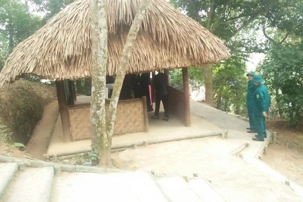 Lán ở và làm việc của Bác Hồ tại đồi Tỉn Keo, trong quần thể di tích quốc gia đặc biệt ATK Định Hóa. Ảnh: THẾ BÌNH