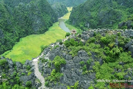 Thiên nhiên hùng vĩ trong clip (Ảnh chụp màn hình)
