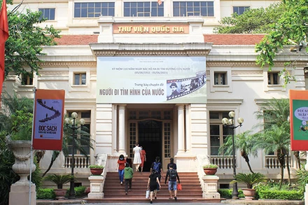 Trưng bày nhân kỷ niệm 110 năm ngày Bác Hồ ra đi tìm đường cứu nước