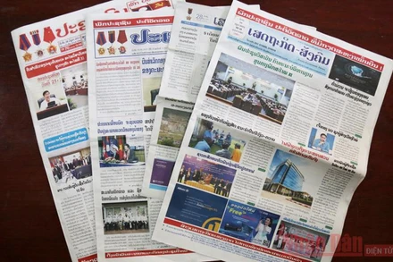 Báo chí Lào ngày 28/6 đăng nhiều tin, bài về chuyến thăm hữu nghị chính thức Việt Nam của đồng chí Thongloun Sisoulith, Tổng Bí thư, Chủ tịch nước Lào.