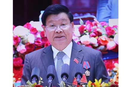 Tổng Bí thư, Chủ tịch nước Lào Thongloun Sisoulith.