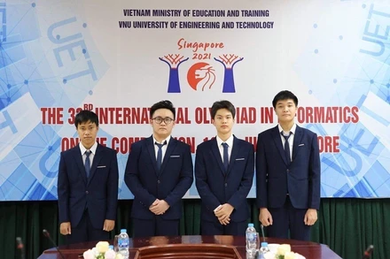Bốn học sinh đoạt huy chương bạc Olympic Tin học quốc tế năm 2021