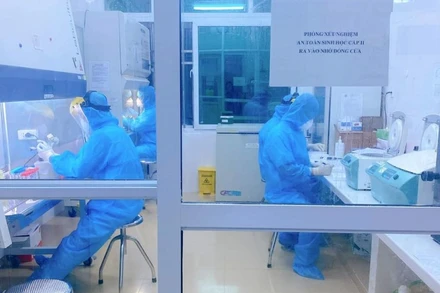 Trong 388 mẫu xét nghiệm đêm qua, CDC Thái Bình phát hiện thêm một ca dương tính với SARS-CoV-2.