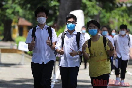 Thí sinh tại kỳ thi vào lớp 10 của Hà Nội. Ảnhh: HÀ NAM