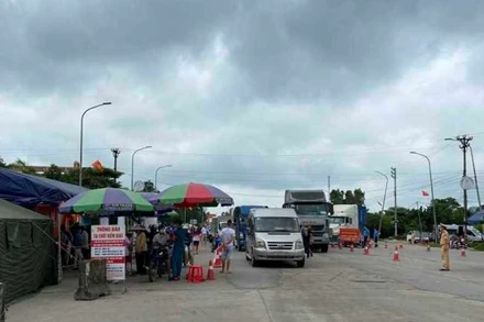 Chốt kiểm soát phòng, chống dịch Covid-19 Cầu Đá Bạc. (Ảnh: quangninh.gov.vn)