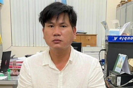 Ông Bùi Mạnh Hùng tại cơ quan điều tra.