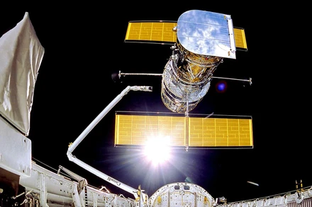 Kính viễn vọng không gian Hubble. Ảnh: NASA.
