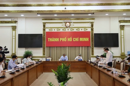 Toàn cảnh cuộc họp.