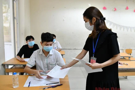 Tại kỳ thi lớp 10 Thành phố Hà Nội năm 2021. Ảnh: THUỶ NGUYÊN