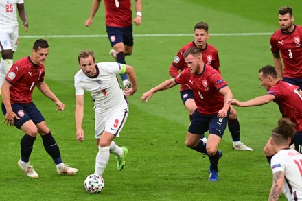 Harry Kane (số 9) vẫn chưa có bàn thắng đầu tiên ở kỳ EURO 2020 cho tuyển Anh. (Ảnh: UEFA)