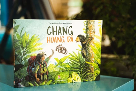 Cuốn sách "Chang hoang dã - Gấu".