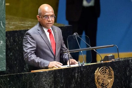 Ông Abdulla Shahid phát biểu ý kiến sau khi được bầu làm Chủ tịch khóa 76 của Đại hội đồng LHQ. (Ảnh: news.un.org)