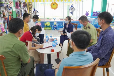 Xử phạt siêu thị vi phạm quy định phòng, chống dịch Covid-19 ở Sa Pa