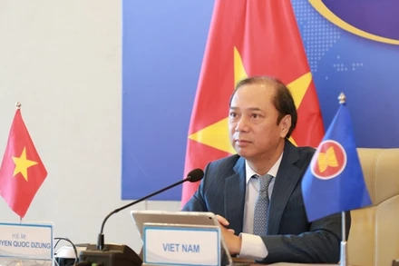 Thứ trưởng Ngoại giao Nguyễn Quốc Dũng dự hội nghị. (Ảnh: Bộ Ngoại giao)