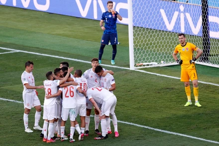 Tây Ban Nha có chiến thắng đậm đà ở lượt trận cuối, đủ để giành vé đi tiếp ở bảng E. (Ảnh: UEFA)