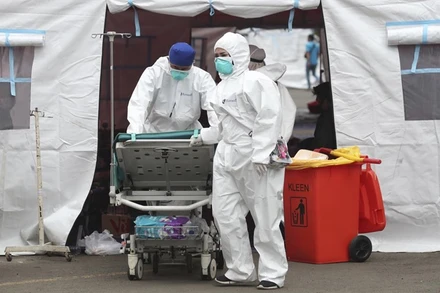 Indonesia đang nước có số ca mắc và tử vong cao nhất khu vực Đông Nam Á. (Ảnh: AP)