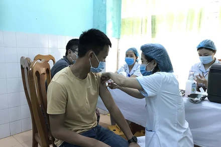 Gia Lai triển khai tiêm chủng vaccine phòng Covid-19 (đợt 3).