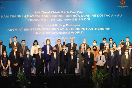 Các đại biểu tham dự Đối thoại. (Ảnh: Báo Thế giới và Việt Nam)