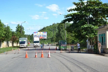 Chốt kiểm soát phòng, chống dịch Covid-19 tại thành phố Lào Cai.