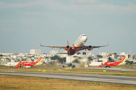 Hãng hàng không Vietjet tưng bừng khuyến mãi hàng nghìn vé giá từ 0 đồng với các đường bay đến Thái Lan, Singapore và Malaysia.