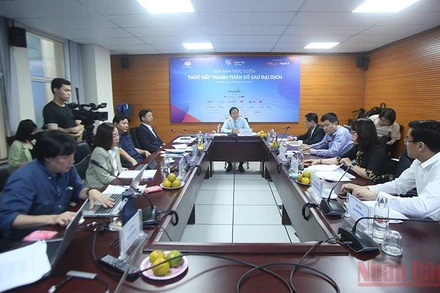 Toàn cảnh buổi tọa đàm.