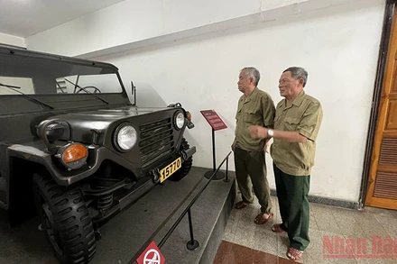 Hai cựu chiến binh Nguyễn Vinh Cường và Nguyễn Vinh Tần có dịp quay lại Thành phố Hồ Chí Minh sau 47 năm Ngày giải phóng miền nam, thống nhất đất nước.