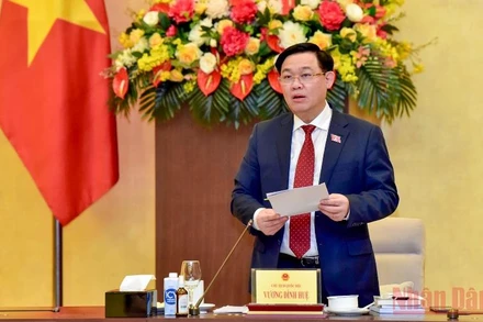 Chủ tịch Quốc hội Vương Đình Huệ phát biểu ý kiến tại hội nghị. (Ảnh: Duy Linh)