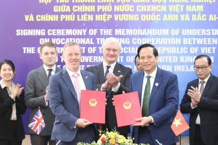 Lễ ký kết Bản ghi nhớ về hợp tác trong lĩnh vực giáo dục nghề nghiệp.