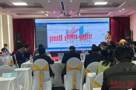 Toàn cảnh chương trình giới thiệu Chuyển đổi số trong ngành du lịch.