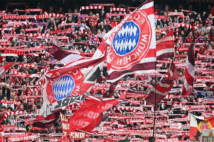 Không khí lễ lội, ăn mừng đã bắt đầu tại Allianz Arena ngay trước khi trận đấu bắt đầu. (Nguồn: FcBayern)