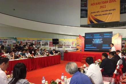 Quang cảnh Diễn đàn “Chuyển đổi số để phục vụ bạn đọc tốt hơn”. (Ảnh: VT)