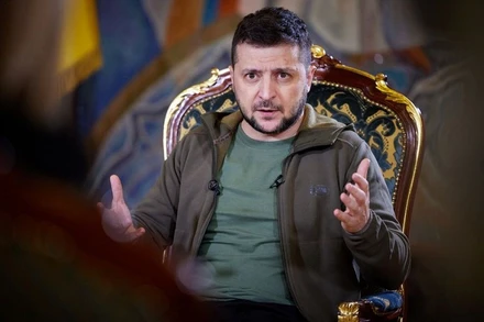 Tổng thống Ukraine Volodymyr Zelensky trong 1 cuộc phỏng vấn với truyền thông ngày 21/3/2022. (Ảnh: Dịch vụ báo chí của Tổng thống Ukraine/Reuters)