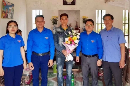 Chính quyền, đoàn thể địa phương biểu dương, động viên hành động dũng cảm, cao cả của anh Chính. 