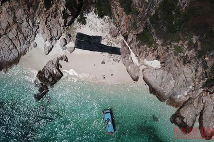 Một góc đảo Bình Hưng nhìn từ trên cao.