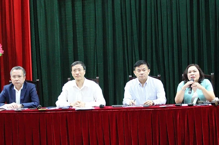 Đại diện các đơn vị của Bộ Y tế cung cấp thông tin cho báo chí về kế hoạch tiêm vaccine cho trẻ em.