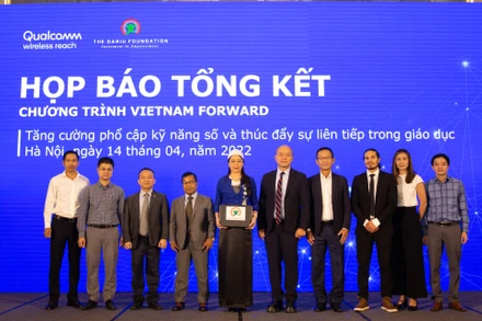 Các đại biểu tham dự họp báo Tổng kết Chương trình Vietnam Forward.