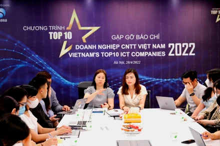 Gặp gỡ báo chí giới thiệu về Chương trình “Top 10 Doanh nghiệp CNTT Việt Nam 2022”.