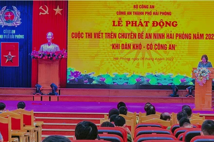 Phát động cuộc thi viết “khi dân khó-có công an”.